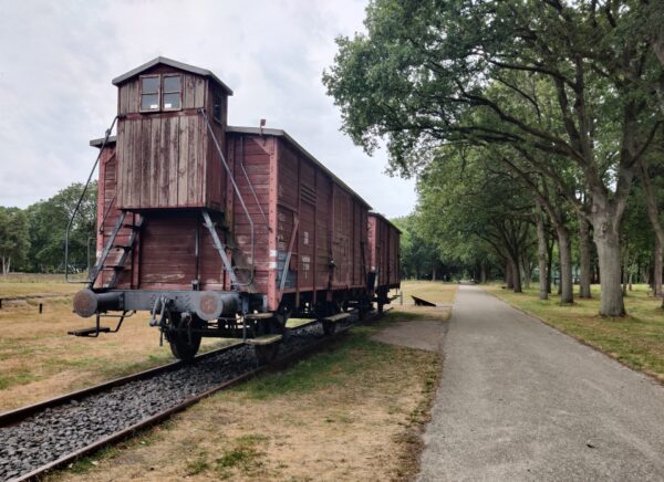 10 augustus 1942, 552 mensen in 20 wagons.